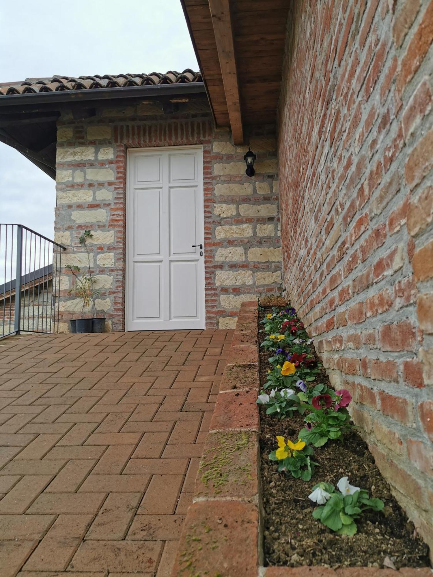 Agriturismo Airale Cereseto Eksteriør bilde